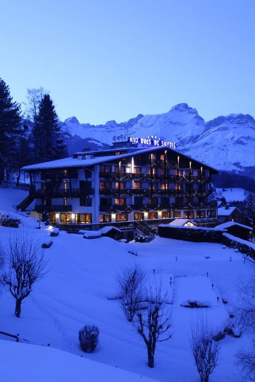 Aux Ducs De Savoie Hotel กงบลู ภายนอก รูปภาพ